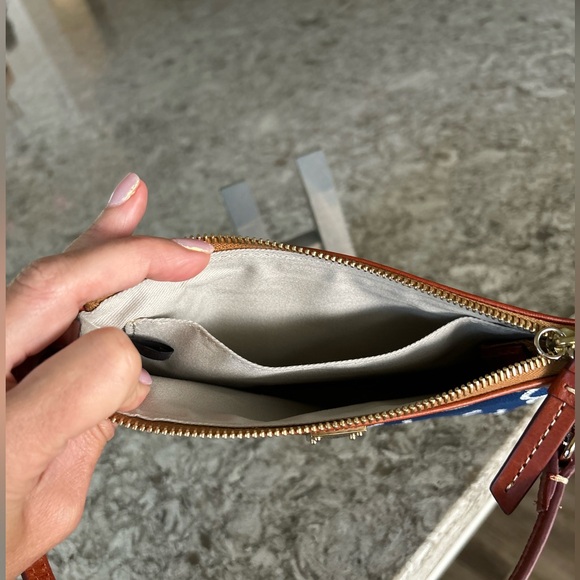 Indianapolis Colts Dooney & Bourke Wristlet Wallet - Picture 2 of 10